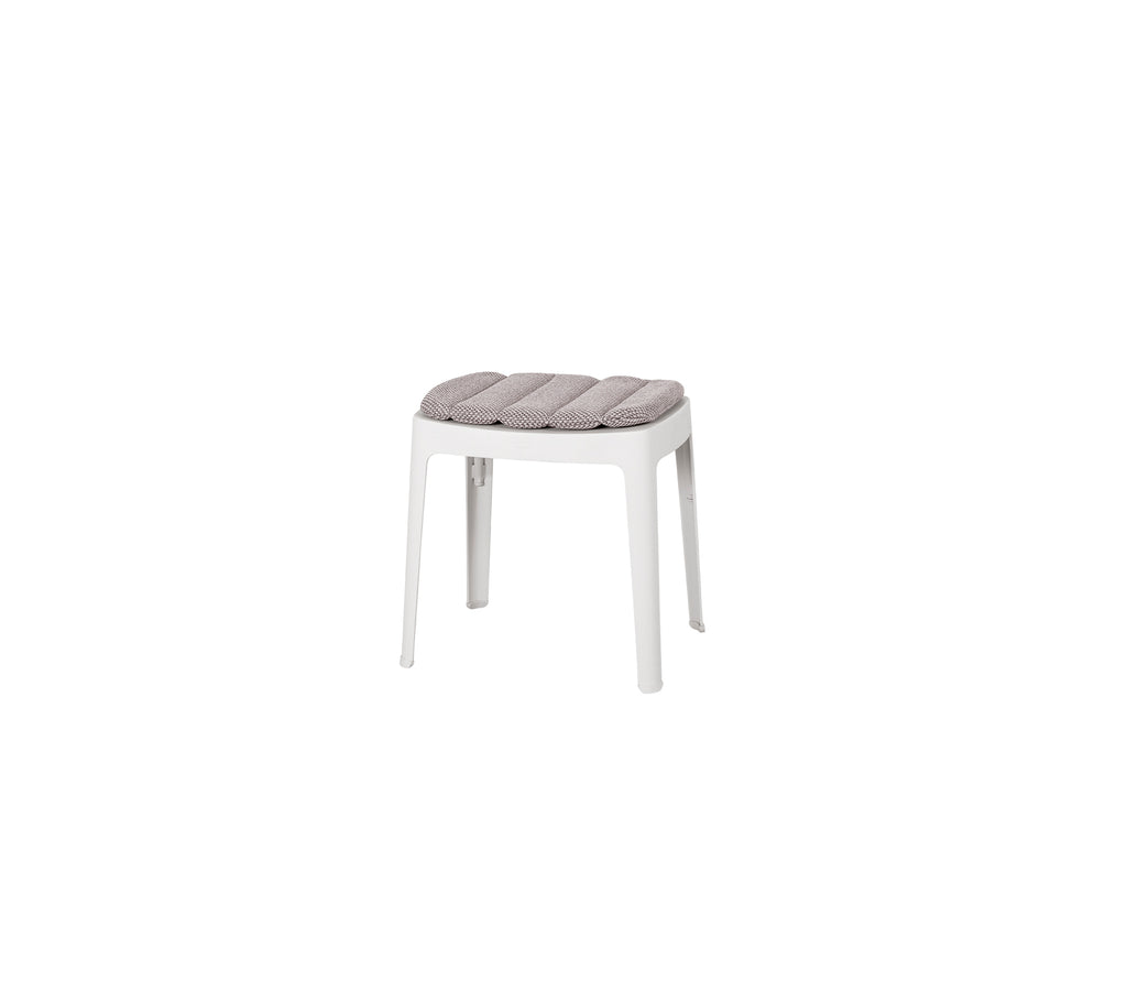 Cane-Line Cut Stool - Stackable