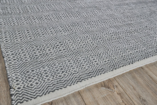 Exquisite Rugs Echo INDOOR/OUTDOOR Handmade Flatwoven PET yarn Area Rug
