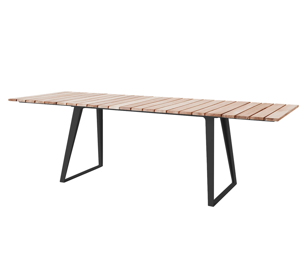Cane-Line Copenhagen Dining Table with 32.67 Inches Extension